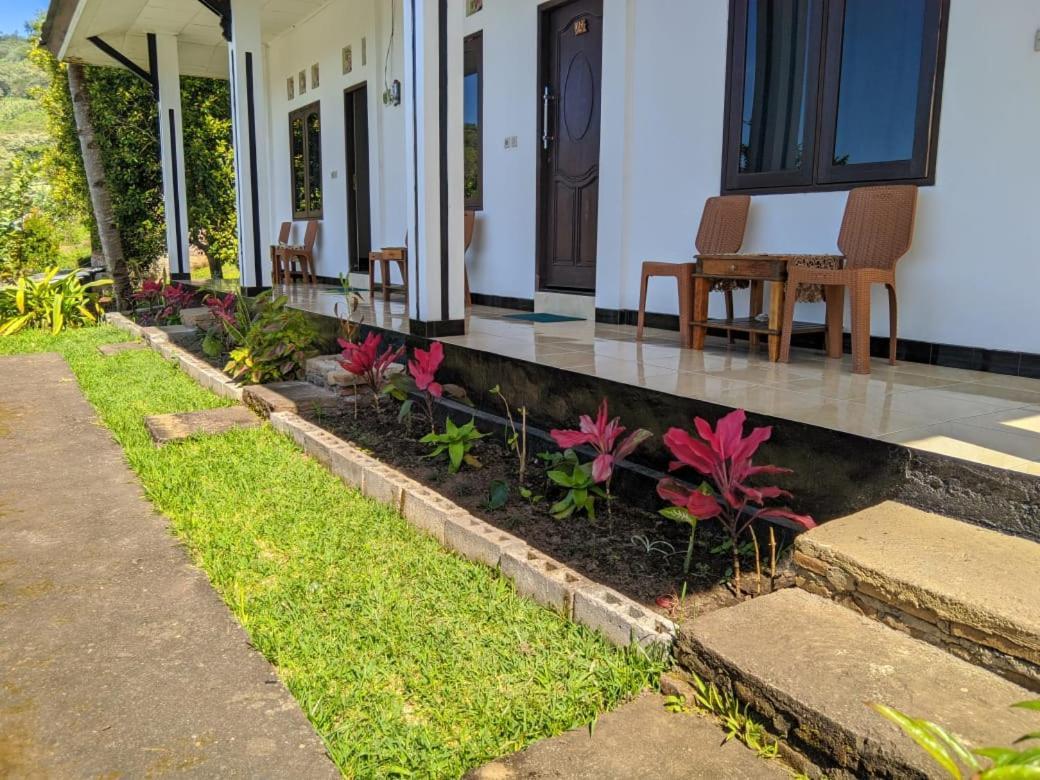 Andy'S Lodge Kelimutu Bagian luar foto